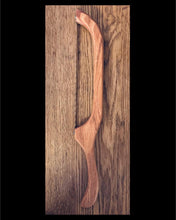 Load image into Gallery viewer, Bowknife • 17”