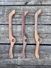 Load image into Gallery viewer, Bowknife • 17”