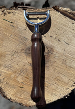 Load image into Gallery viewer, Vegetable Peeler